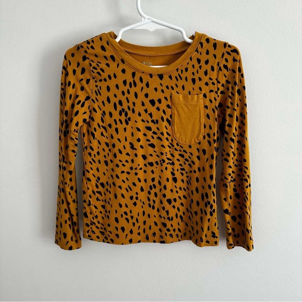 Kyte Baby bamboo marigold cheetah animal print long sleeve pocket tee size 3T
